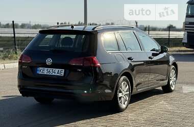 Универсал Volkswagen Golf 2015 в Днепре