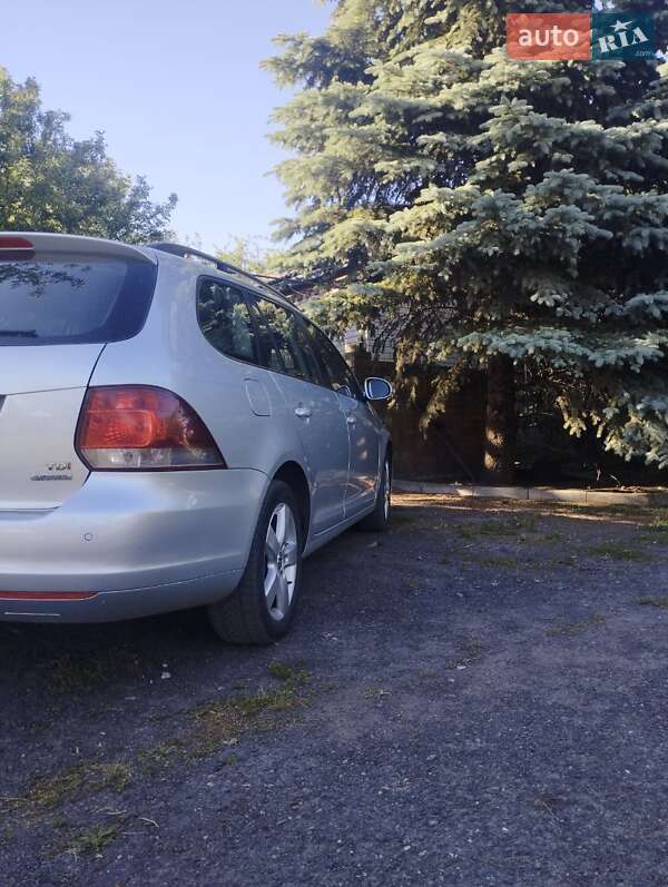 Універсал Volkswagen Golf 2012 в Полтаві