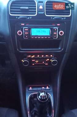 Универсал Volkswagen Golf 2010 в 
