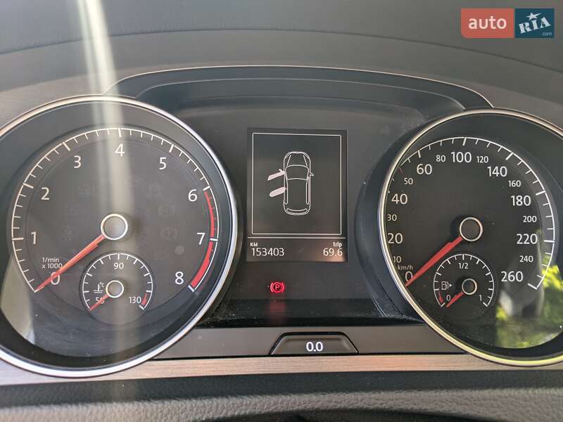 Хэтчбек Volkswagen Golf 2013 в Днепре