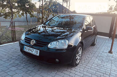 Хэтчбек Volkswagen Golf 2006 в Мукачево
