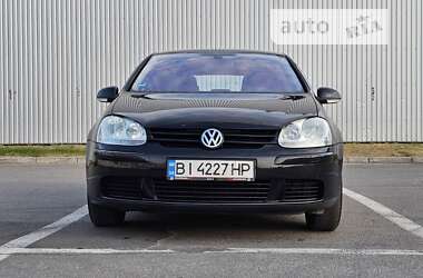 Хэтчбек Volkswagen Golf 2004 в Полтаве