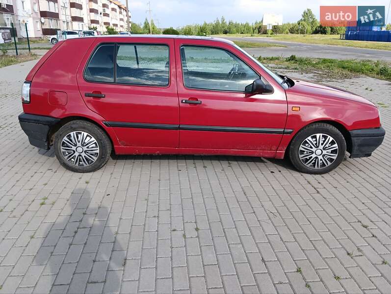 Хетчбек Volkswagen Golf 1993 в Славуті фото 9 Хетчбек Volkswagen Golf 1993 в Славуті
