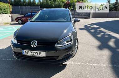 Універсал Volkswagen Golf 2014 в Дніпрі