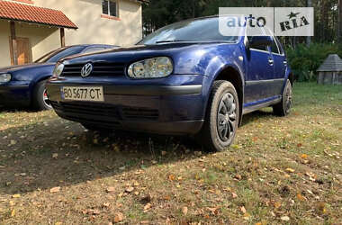 Хетчбек Volkswagen Golf 2002 в Кременці