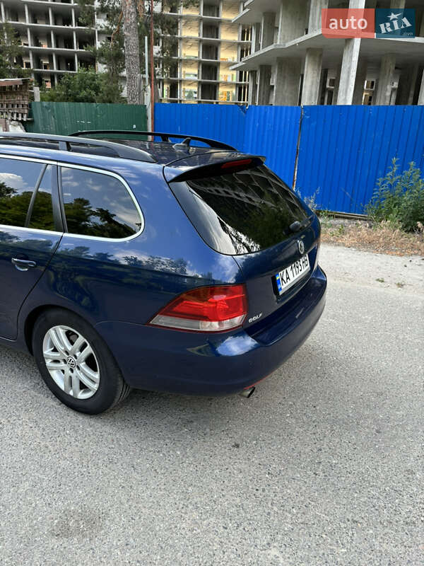 Универсал Volkswagen Golf 2011 в Киеве