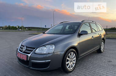 Универсал Volkswagen Golf 2009 в Бродах