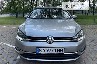 Універсал Volkswagen Golf 2017 в Києві