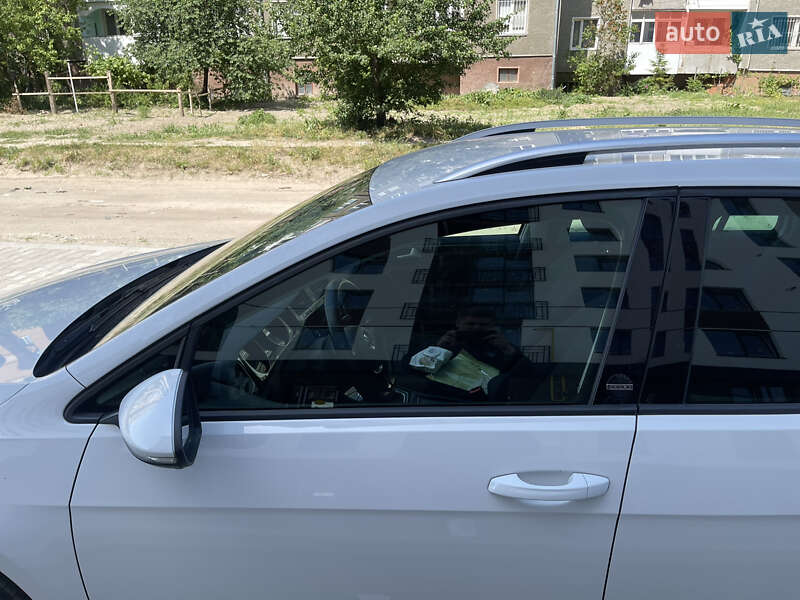 Универсал Volkswagen Golf 2017 в Ковеле