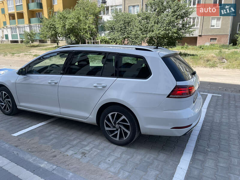 Универсал Volkswagen Golf 2017 в Ковеле