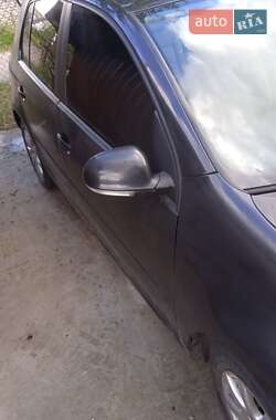 Хэтчбек Volkswagen Golf 2004 в Славуте