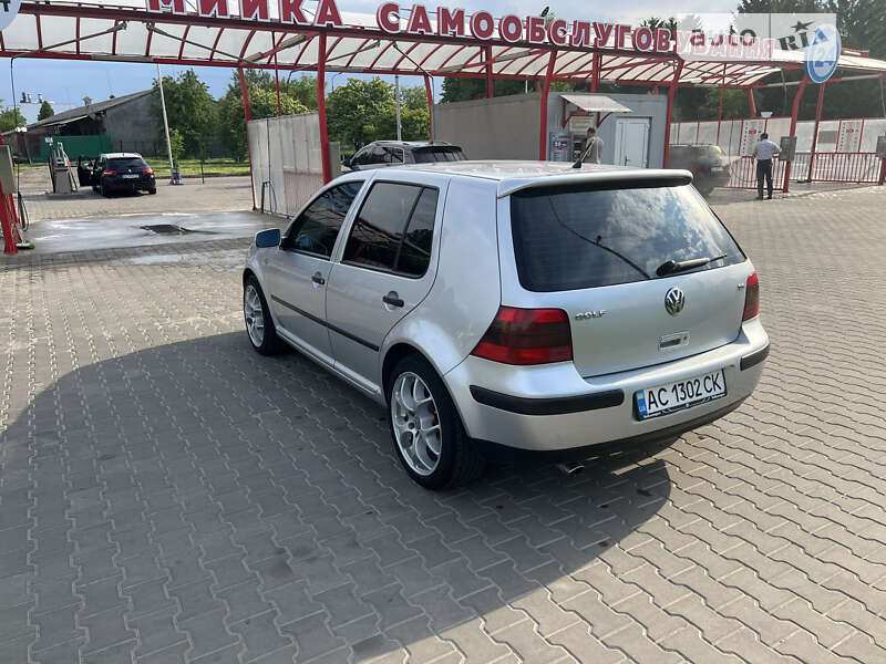 Хэтчбек Volkswagen Golf 2000 в Луцке