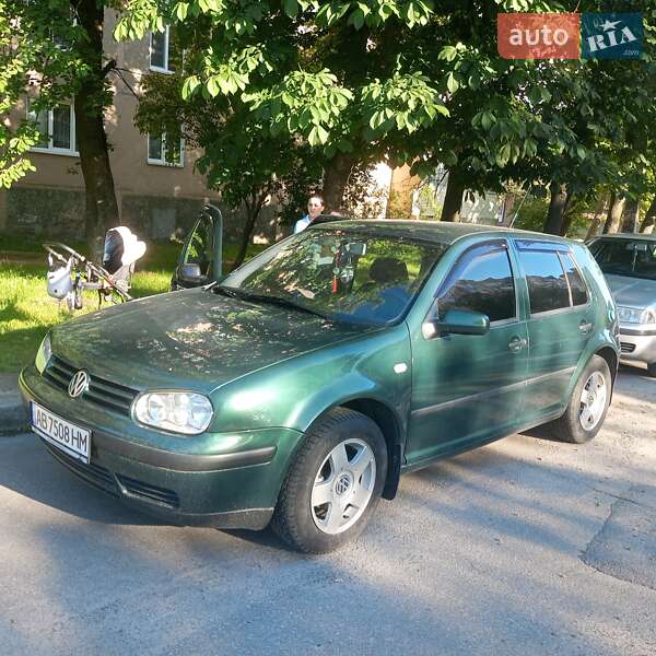 Хэтчбек Volkswagen Golf 2000 в Виннице