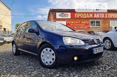 Хетчбек Volkswagen Golf 2004 в Смілі