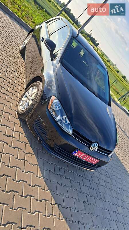 Хэтчбек Volkswagen Golf 2016 в Луцке фото 3 Хэтчбек Volkswagen Golf 2016 в Луцке