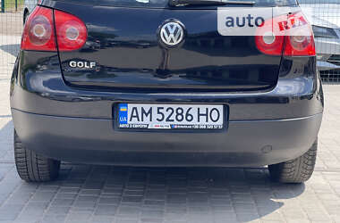 Хэтчбек Volkswagen Golf 2005 в Бердичеве