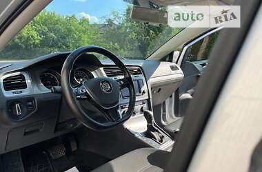 Универсал Volkswagen Golf 2015 в Виннице