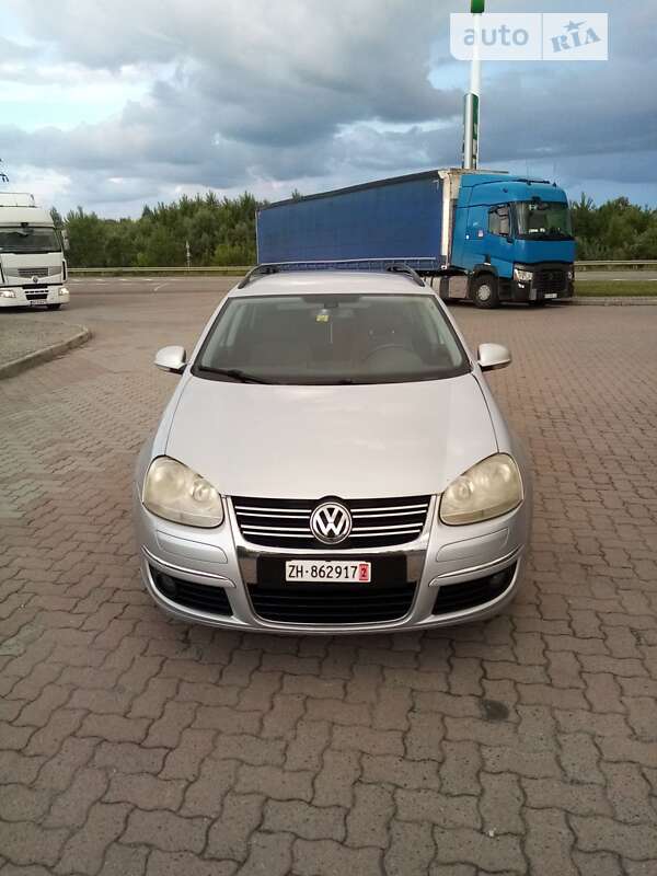 Універсал Volkswagen Golf 2008 в Стрию