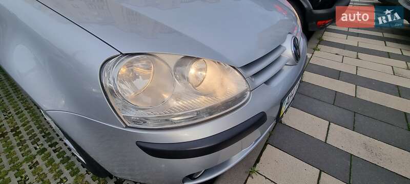 Хетчбек Volkswagen Golf 2005 в Кам'янець-Подільському