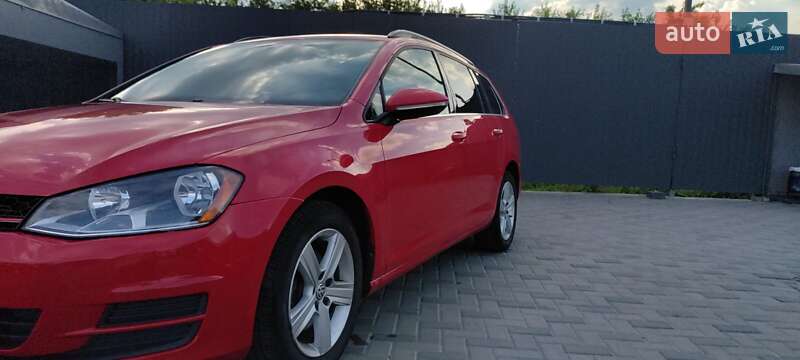 Універсал Volkswagen Golf 2015 в Полтаві