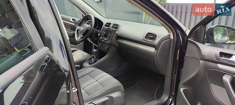 Універсал Volkswagen Golf 2013 в Новому Яричеві