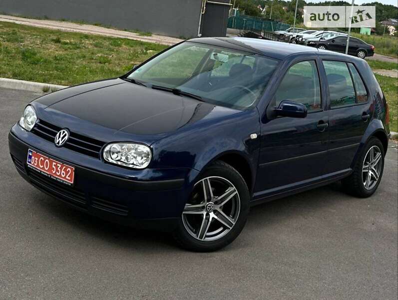 Хетчбек Volkswagen Golf 2000 в Чернігові