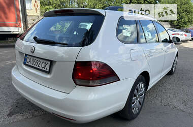 Універсал Volkswagen Golf 2012 в Києві