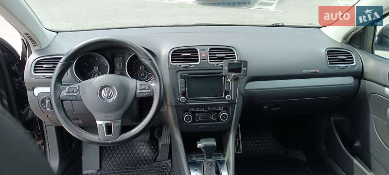 Универсал Volkswagen Golf 2009 в Здолбунове