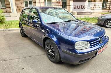 Хетчбек Volkswagen Golf 2001 в Полтаві