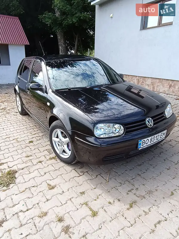 Volkswagen Golf