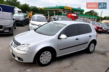 Хетчбек Volkswagen Golf 2005 в 