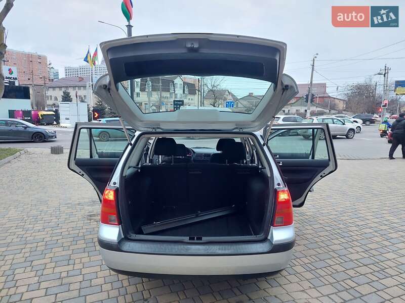 Универсал Volkswagen Golf 2002 в Одессе