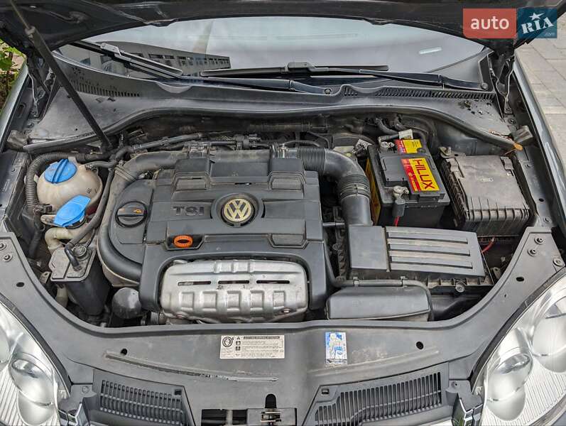 Універсал Volkswagen Golf 2009 в Києві