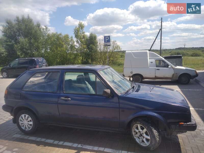 Хэтчбек Volkswagen Golf 1987 в 