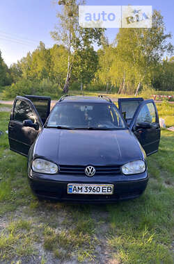 Універсал Volkswagen Golf 2003 в Овручі