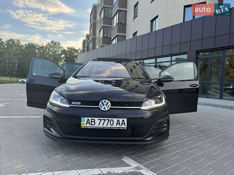 Универсал Volkswagen Golf 2018 в Виннице
