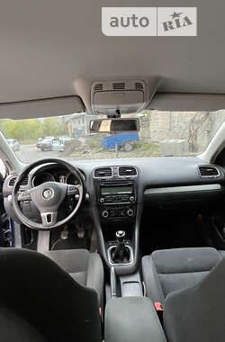 Универсал Volkswagen Golf 2010 в Хмельницком