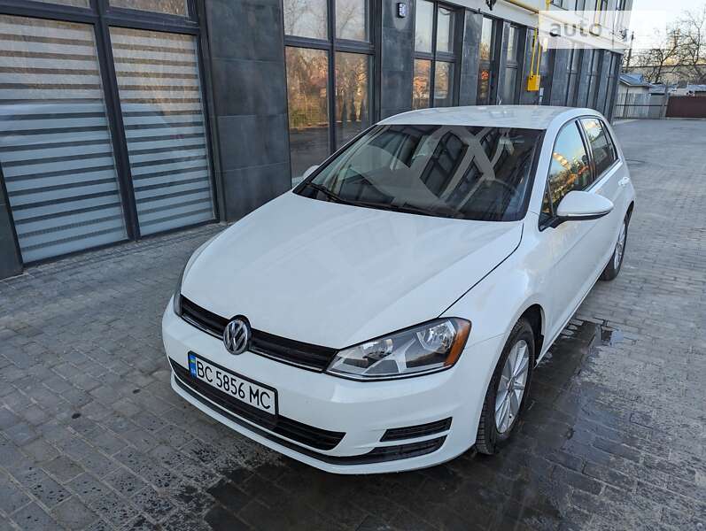 Хэтчбек Volkswagen Golf 2014 в Львове