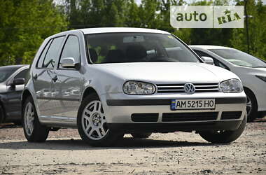 Хетчбек Volkswagen Golf 2001 в Бердичеві