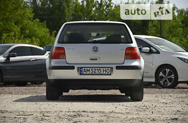 Хетчбек Volkswagen Golf 2001 в Бердичеві