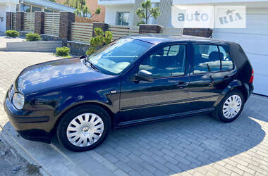 Хетчбек Volkswagen Golf 2002 в Тульчині