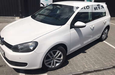 Хэтчбек Volkswagen Golf 2011 в Киеве