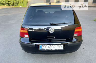 Хэтчбек Volkswagen Golf 2002 в Каменец-Подольском
