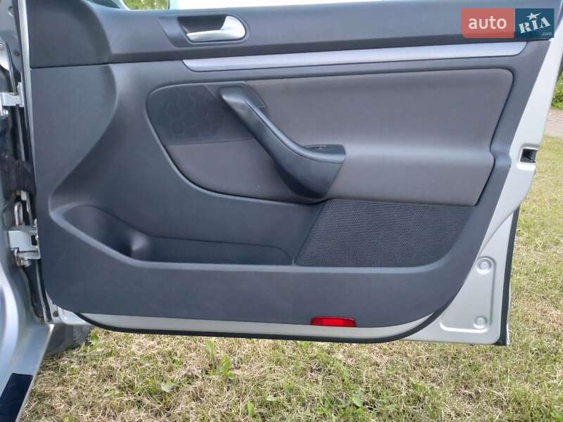 Универсал Volkswagen Golf 2008 в Ивано-Франковске