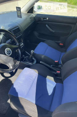 Хэтчбек Volkswagen Golf 2000 в Львове