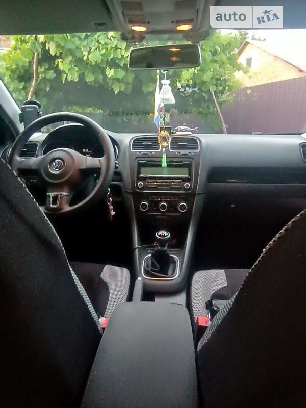 Універсал Volkswagen Golf 2009 в Києві