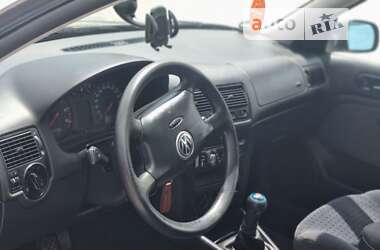 Хэтчбек Volkswagen Golf 1998 в Кельменцах