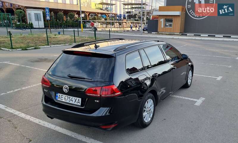 Универсал Volkswagen Golf 2016 в Днепре