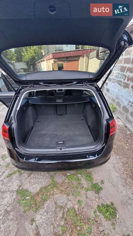 Универсал Volkswagen Golf 2016 в Днепре