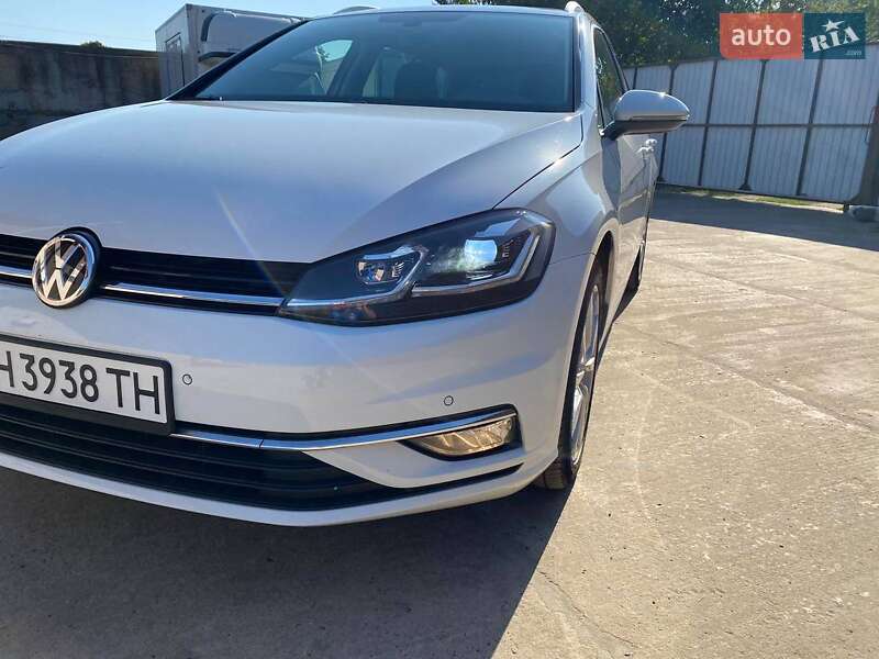 Універсал Volkswagen Golf 2019 в Подільську